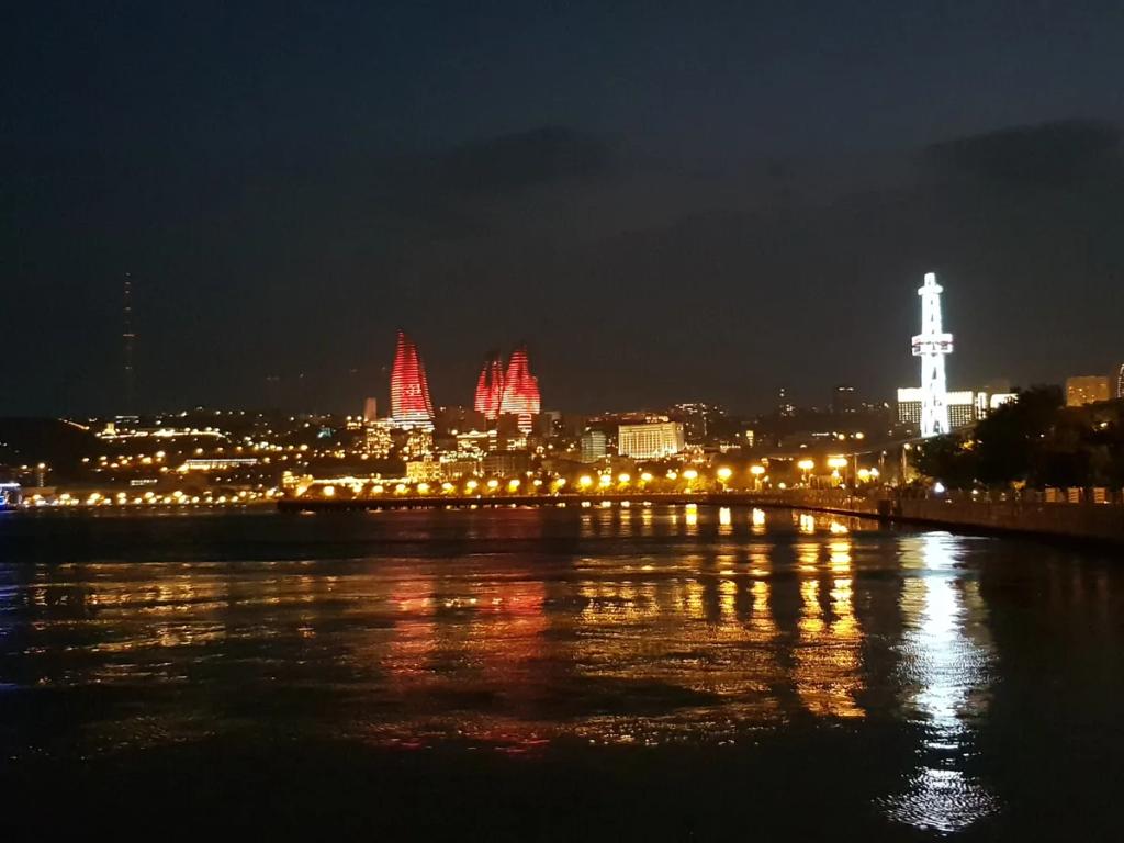 eSIM Baku - Prepaid-Reisedaten für Baku, Aserbaidschan kaufen