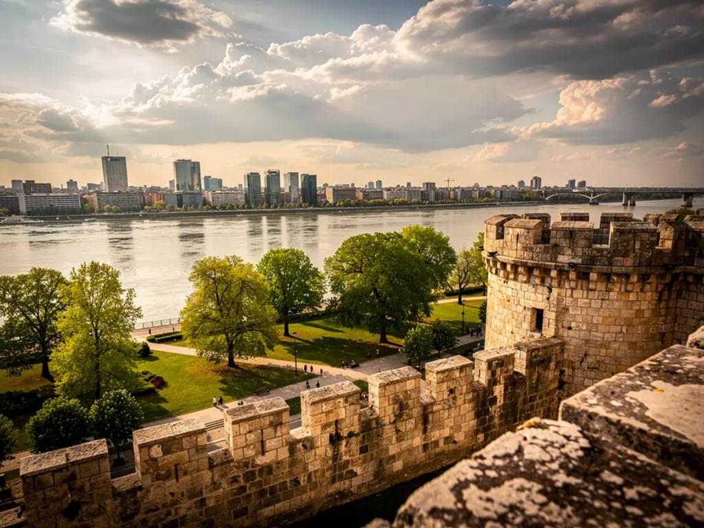 eSIM Belgrad - Prepaid-Reisedaten für Belgrad, Serbien kaufen