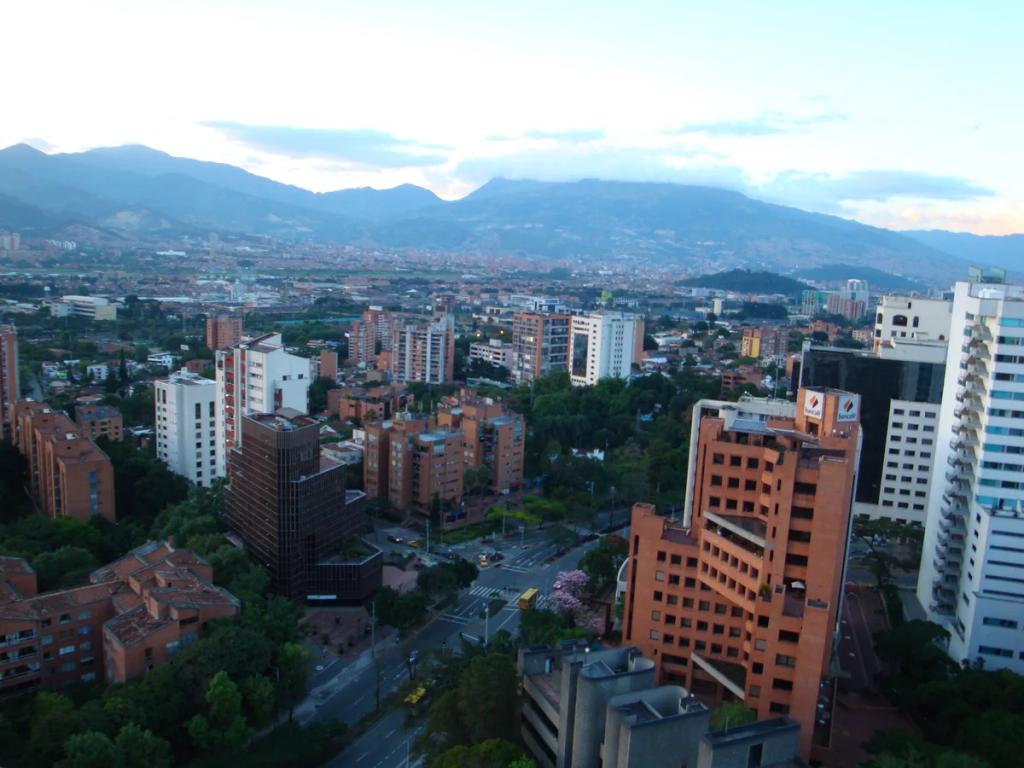 eSIM Medellin - Prepaid-Reisedaten für Medellin, Kolumbien kaufen
