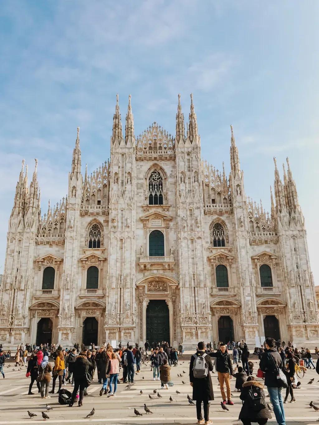eSIM Mailand - Prepaid-Reisedaten für Mailand, Italien kaufen