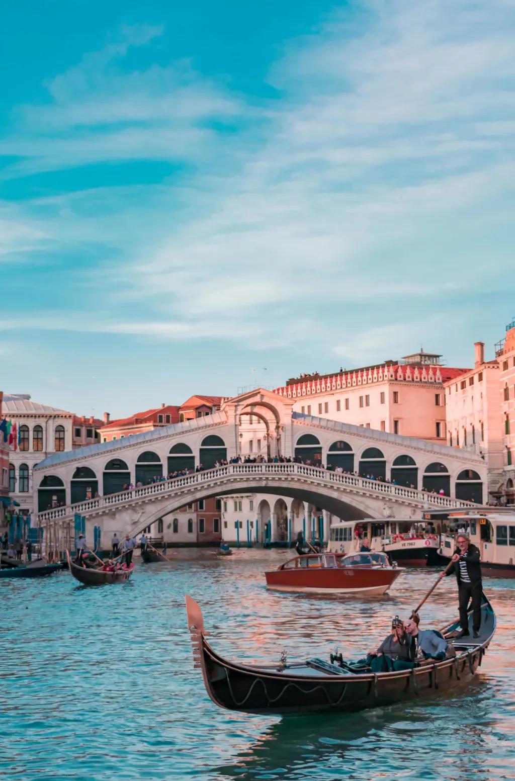 eSIM Venedig - Prepaid-Reisedaten für Venedig, Italien kaufen