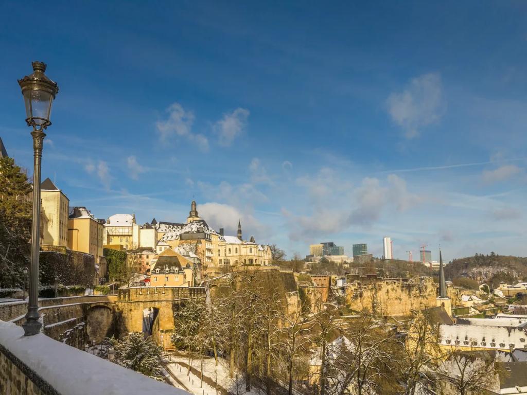 eSIM Luxembourg City - Prepaid-Reisedaten für Luxembourg City, Luxemburg kaufen