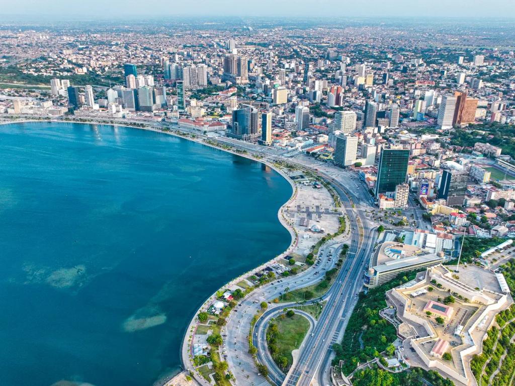 Reiseziel Angola - Kaufen Sie eSIM Angola für mobiles Internet