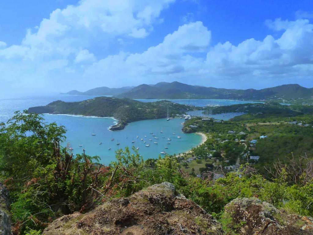 Reiseziel Antigua und Barbuda - Kaufen Sie eSIM Antigua und Barbuda für mobiles Internet