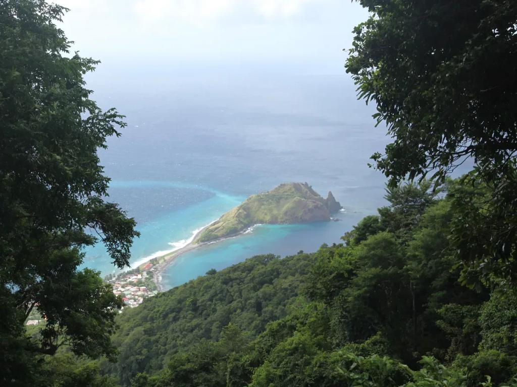 Reiseziel Dominica - Kaufen Sie eSIM Dominica für mobiles Internet